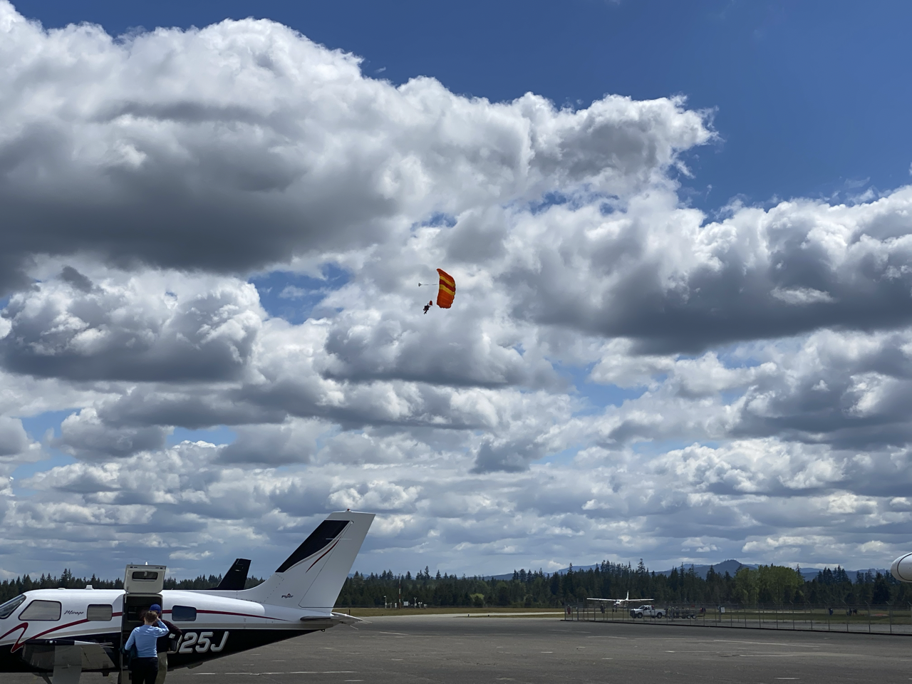 Parachutes at Shelton